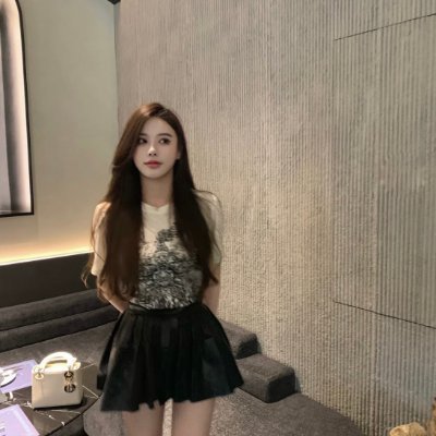 indahddd's profile picture. I like to make new friends and learn new knowledge and culture