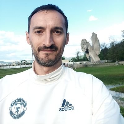 I m  Mladen. Proud father, husband, Manchester United fan.
p.s.Don't you dare to grow up it's a fuckin trap!
 Cheers!
 #GlazersOut #MUFC_FAMILY  #eFootball