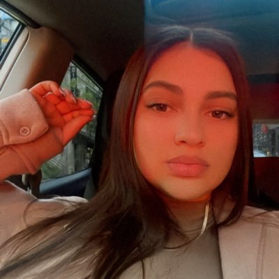 05/26🕊 Nurse 🩺 Lash Tech- YouTuber 🌸 • 23