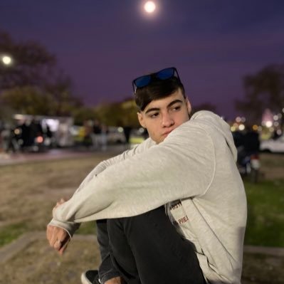 T_0_n_1's profile picture. all eyez on me