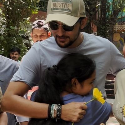 Fan Account @DarshanRavalDZ :)
S P R E A D L O V E 💙