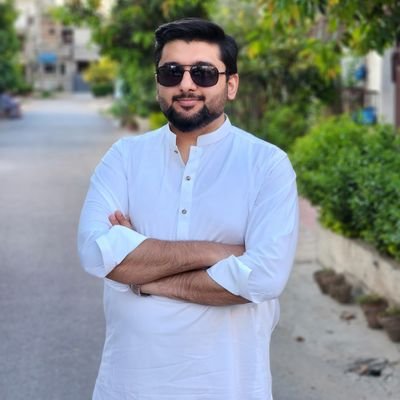 Former News Anchor @humnewspakistan.  
Extremely non-motivational speaker. Pressure Tweets - Keep the distance. 

https://t.co/tJtuNTtA7g