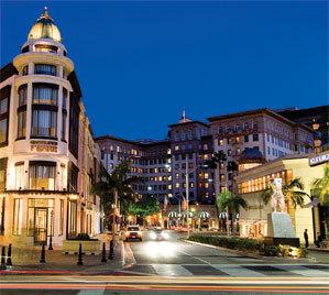 Experience VIP international shopping excursions (with translator guide) to make visiting Rodeo Drive easy to navigate. Enjoy the ultimate shopping experience!