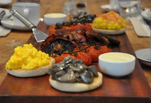 MountFarmBB's profile picture. A new boutique Bed and Breakfast close to the historic Georgian market town of Holt Norfolk!