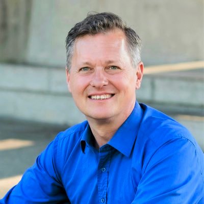 Courtenay Councillor / CVRD Chair / FCM Director / Climate Caucus Chair / Dad, Husband, Cyclist, Skier, Stand-Up Comic, he/him