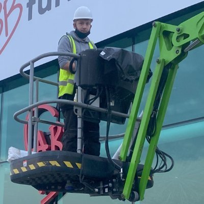 Comprehensive Signs & Graphics Installation service. Fully certified and insured in all areas.