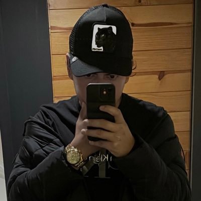 DavMartinez98's profile picture. 