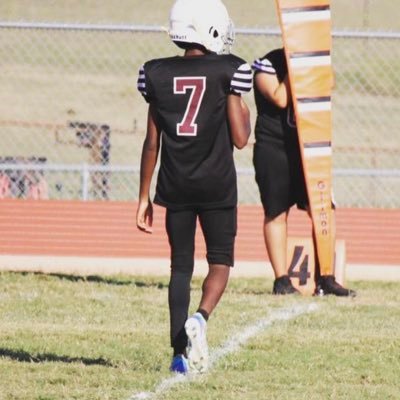 football/5’8/CB/East central high  school/CO’27/GPA 3.5/e.chalmers85@gmail.com/lbs 125