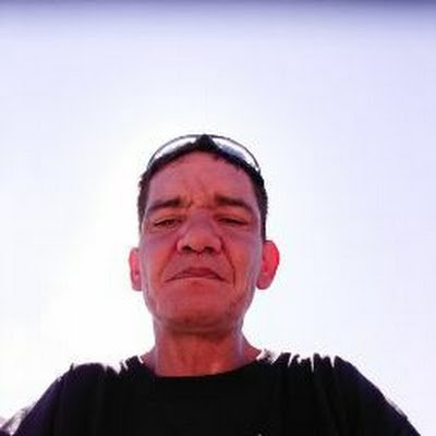 robert27157's profile picture.
