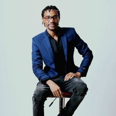 dageyesa2154's profile picture. 