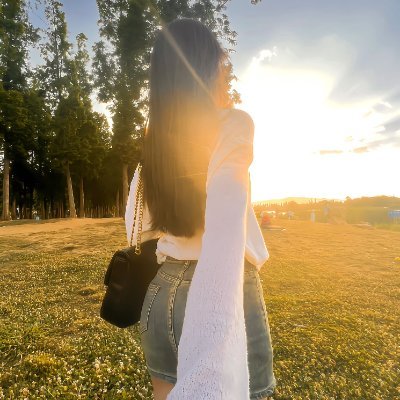 jorgecanares76's profile picture. Never forget something that once made you smile