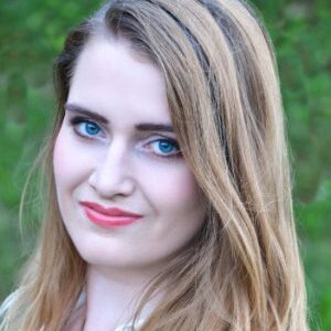 Narrative Designer of Bioshock 4. 👾 PhD student @Concordia. 📚 Death Connoisseur. 👻 (She/Her)