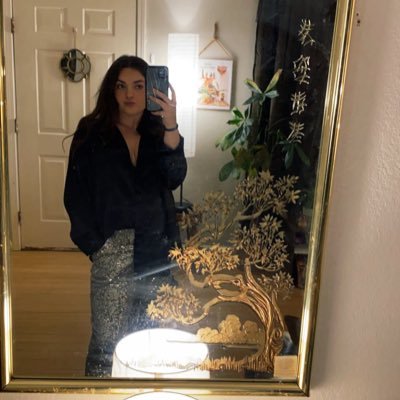 Mackenziehack25's profile picture. ᏣᎳᎩ | ♋️