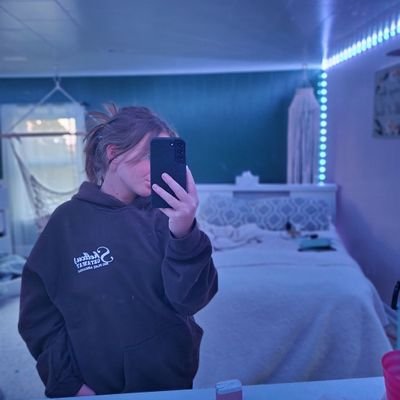 karafry06's profile picture. 