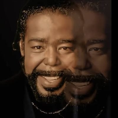 Maduro, al que los años le domaron. Barry White fue mi Gurú. Defeño de nacimiento, Queretano de Corazón. Chivas & Steelers - AMLO / Sheinbaum