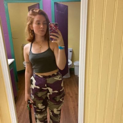 frickriley's profile picture. pisces ass bitch