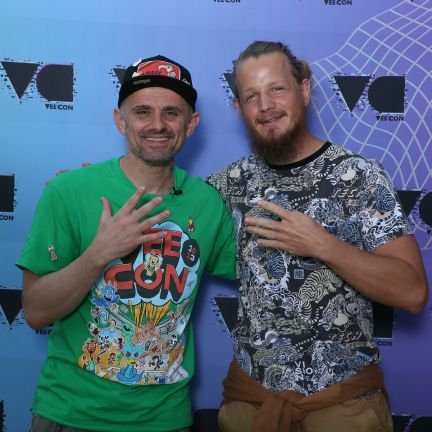 @veefriends - @veecon
@HeroGalaxyNFT - Hero Galaxy