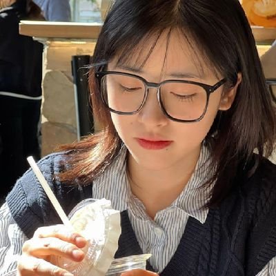 #unreal ┄───────────────── 𝘧𝘦𝘺𝘳𝘦 𝘮𝘢𝘷𝘬𝘢 ; using an actress named #𝘚𝘩𝘦𝘯𝘠𝘶𝘦 #沈月 as fc