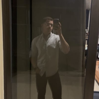 chnos_97's profile picture. .