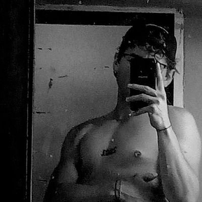 hellyeahbaby6's profile picture. 𝕴 𝖋𝖊𝖊𝖑 𝖏𝖚𝖘𝖙 𝖑𝖎𝖐𝖊 𝖆 𝖗𝖔𝖈𝖐𝖘𝖙𝖆𝖗✨