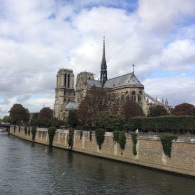 Page officielle de la cathédrale Notre-Dame de Paris #NDParis