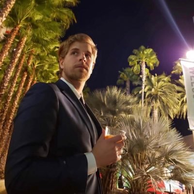 eSwiz's profile picture. 🦁🎥 | he/him | los angeles director, editor, & photographer | cofounder @SchemeEngine | representing the dirty jerz