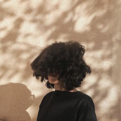 neginmohsenzade's profile picture. میزبان پادکست #گِردگَرد در رابطه با #اختلال_دوقطبی
#GerdGardpodcast 
#Biopolar_disorder