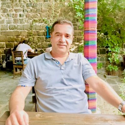 sedat_tore's profile picture. Guguk İşleri - Jiyana te çîroka te ye, baş binivîse. Hayatın hikayendir ; onu iyi yaz. ژیانت چیرۆکی تۆیە، باش بینووسە
