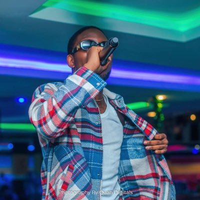 onojaiy_'s profile picture. Entertainer, Lawyer