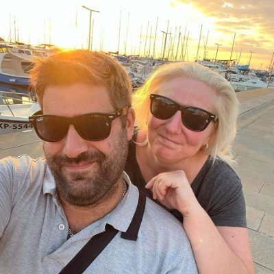 judit_nyeki's profile picture. Live and let live.
Born in Romania. Mother tongue hungarian, now living in Hungary. Lived and worked in the UK for some time. Unvxd and intending to remain so.