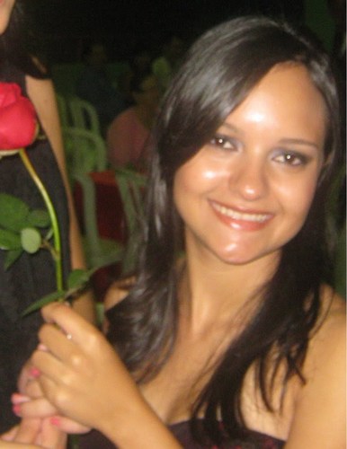Acima de tudo, Serva do Senhor Jesus!! Tenho 19 anos, sou de Goiânia.. Sou uma adoradora...Integrante do Quarteto Ágatha... E acadêmica de Enfermagem..