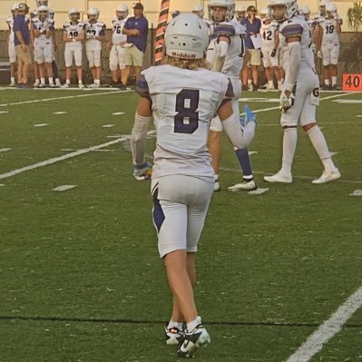 LCS Football #8 | WR/DB | 6’0 155lbs | 3.8 GPA | 2025 | email: elijahbeale4188@gmail.com | Cell: 863-224-6412