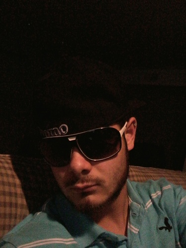 CallMePromo's profile picture. Wats good its promo here u noe part owner of a business movin to cali soon but check out the music at http://t.co/tRuHdNZacY any ?'s call 2672580393