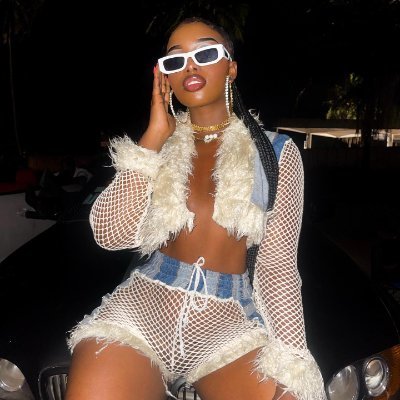 She is art.
Public figure🦋
TELEGRAM: https://t.co/MKLgMtL7Ai