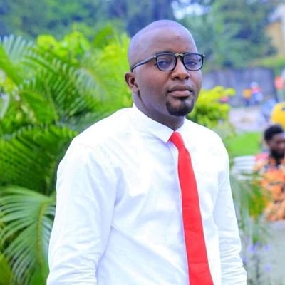 né le 25/11/1995 dans le grand Katanga fils de mulaba kabangu et kapend a kapend Maguy
et ingénieur en génie électrique ; télécommunications à l'ista/Ndolo 🦺