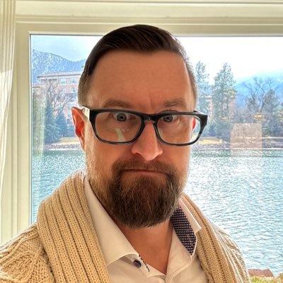 ZMierva's profile picture. Husband, Father, Veteran, and Leadership Nerd. I wrote a book about transitioning out of the army, check it out at https://t.co/bxlC7Fwgw5