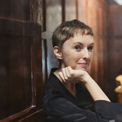 SonjaPikart's profile picture. Kabarettistin, Autorin, Schauspielerin