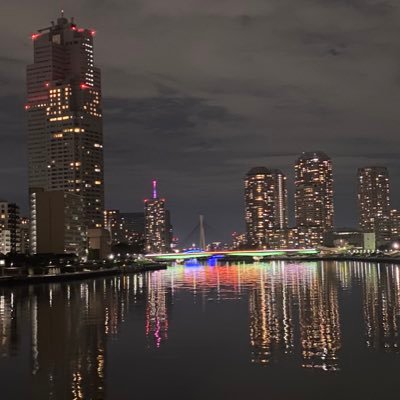 東京在住アラサー婚活人/お酒とグルメ🍸/夜景、きれいな景色🌃/ISFJ/童顔👶🏻/仲良くしてください！