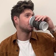 femalefuture's profile picture. just a flicker of hope