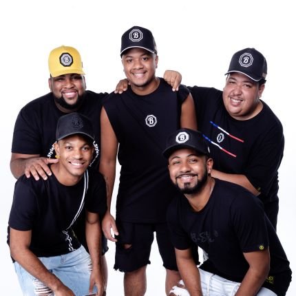 O melhor pagode da Tijuca !!!
Contato para show e parcerias
(21 96475-9343 / 2196664-1538)
Instagram: @jeito_insano60