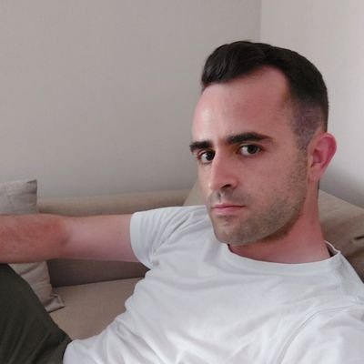 Soy un tio incansable, al que la vida sin amigos 🎉 y sin música 🎵 no es vida y que el que lo necesite:
Asesoramiento legal GRATIS 24/7 ⚖