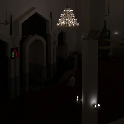 Lama_wri6's profile picture. لمى وأحيانًا هلال يسير لاكتماله بروية .