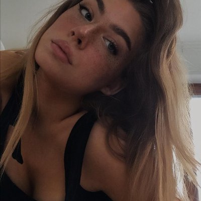 Date me 👩🎤
💋 Make me fly.
💋 Single only.
💋 contact 👇👇