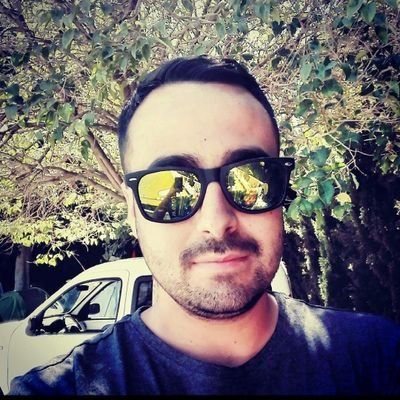 Hola!!🙂🙂 creo contenido de videojuegos en especial call of duty warzone y lol soy nuevo por aquí espero entreteneros un poco saludos !!!!