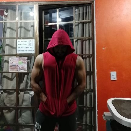 fheerorozc's profile picture. 