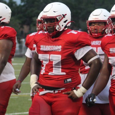 C/o 25: OL/DL  (6’1 265) Jenkins High School/ NCAA ID #: 2306926978