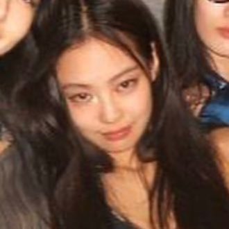 rosé can you twerk your ass up to your face