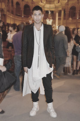 VFranzBernil14's profile picture. Fashion designer & Stylist