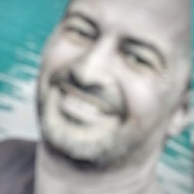 وَأرْضُ الله واسعةً فُكُنْ فيِ الأرْضِ رَحّالا