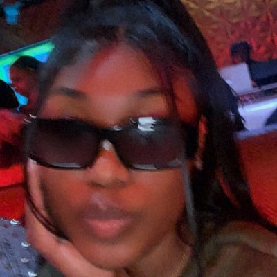 Just a real cute getting money ass girlliee💋
